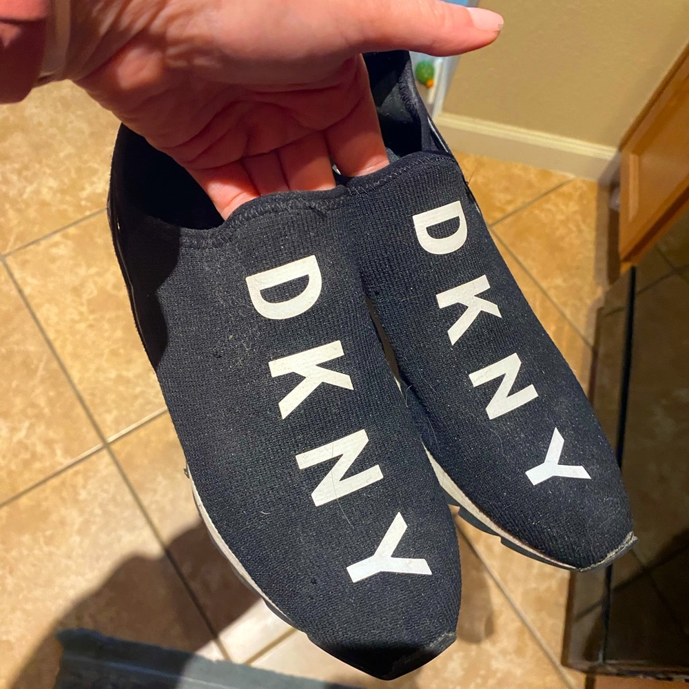 Very comfy sock like sneaker